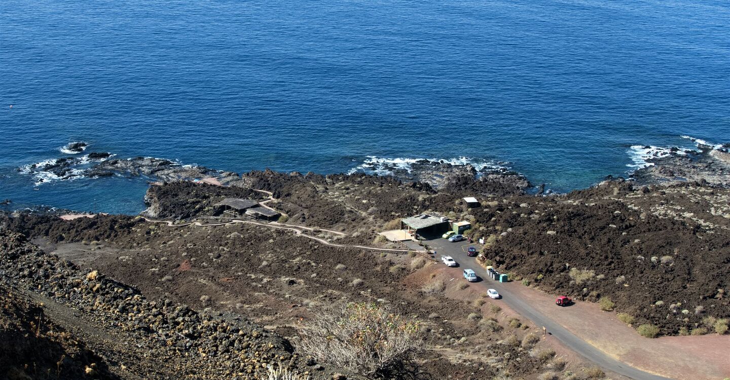 WEH 1003 1 die Cala Taccoron von der Anfahrtsstraße aus gesehen