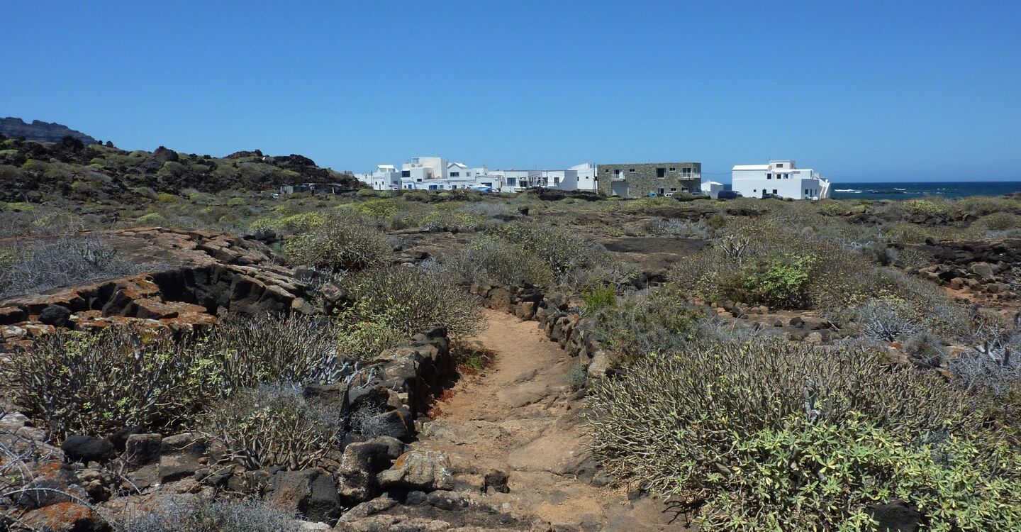 WL 1010 1 Lanzarote 29.218583 -13.44765 Blick zurÃ¼ck auf Orzola