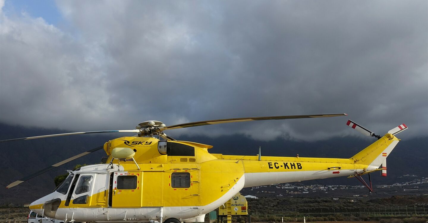 WEH 1034 3 Rettungshubschrauber auf El Hierro