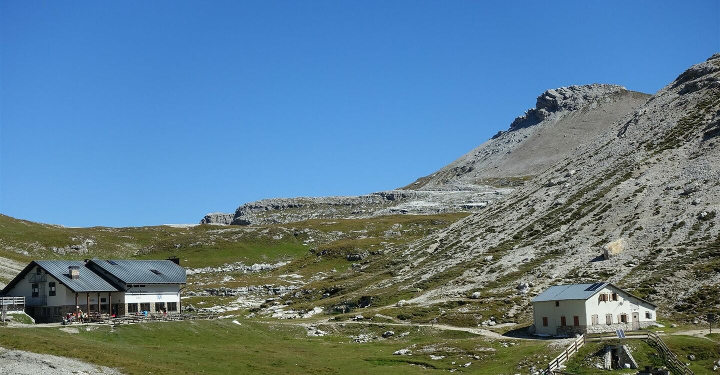 WKB2 1032 5 Die Puezhütte.