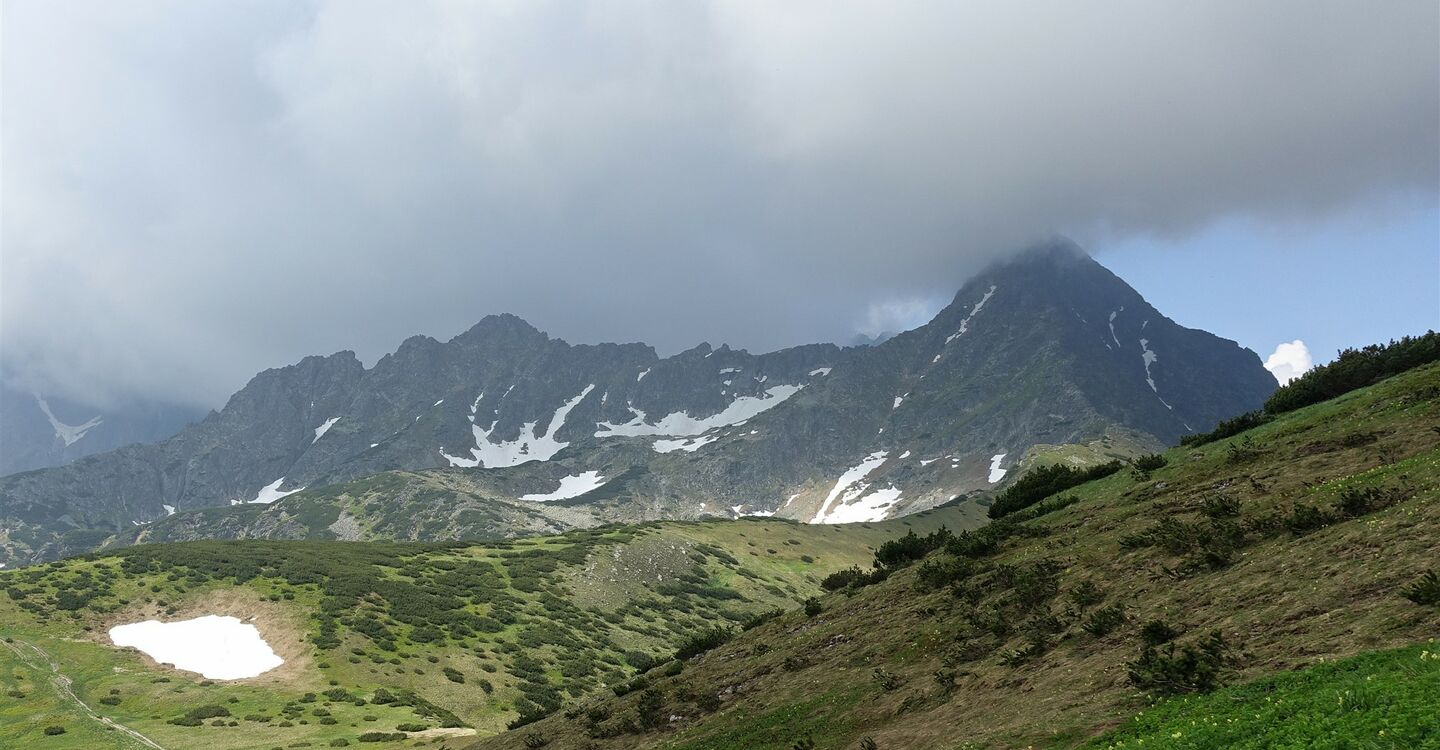 WTA 1060 5 Kopské sedlo schaut man in die Bergwelt der Hohen Tatra