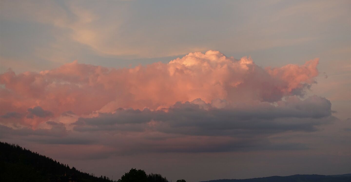 WTA 1071 5 Nach einem Gewitter Sonnenuntergang über Zakapone