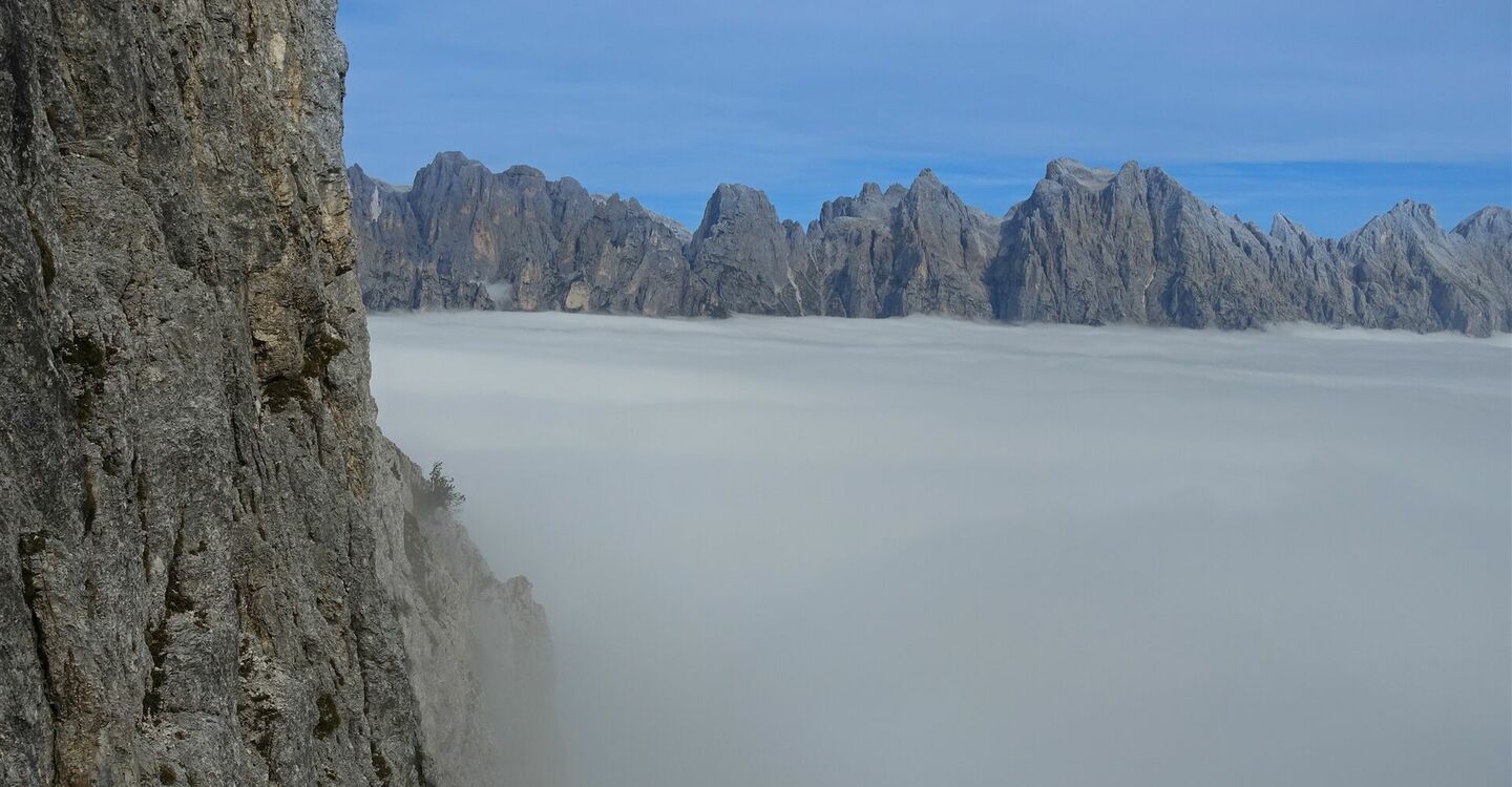 WKB2 1046 4 Richtung Norden erhebt der Pale di San Martino.