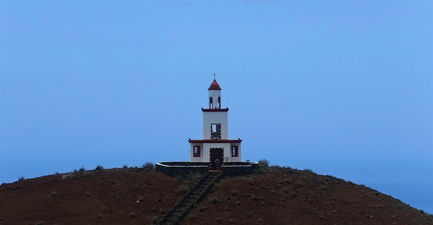 WEH 1027 1 die Ermita de la Candelaria kurz vor Sonnenaufgang