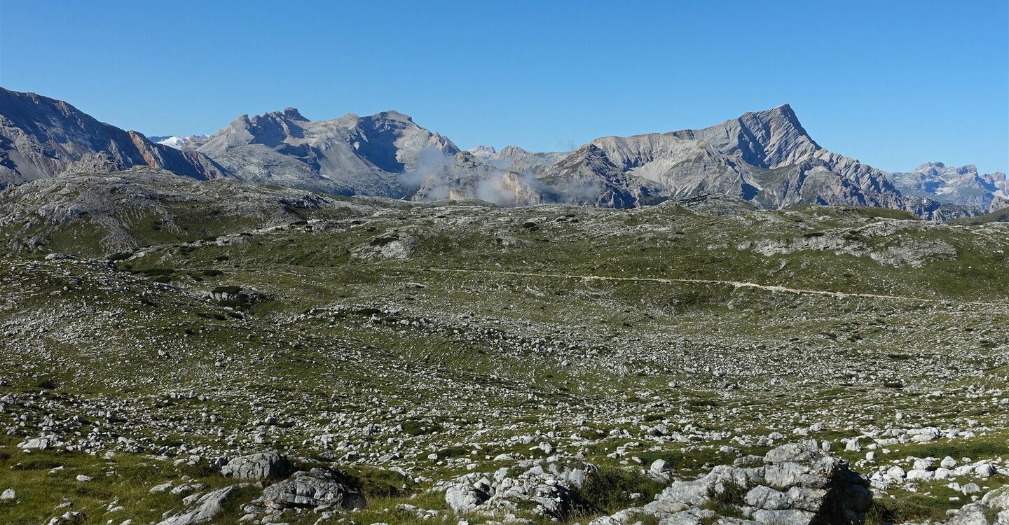 WKB1 1002 1 Die wunderbare Welt der Dolomiten von der Sennes Hochebene.