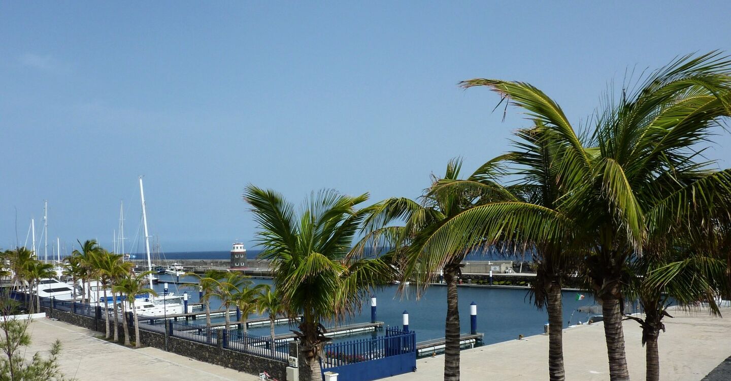 WL 1053 5 Lanzarote 28.914767 -13.712533 Blick auf den Hafen von Puerto Calero